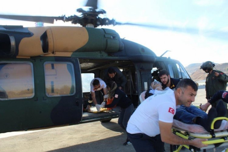 Beyt&uuml;şşabap'ta kalp krizi ge&ccedil;iren hasta, askeri helikopterle taşındı