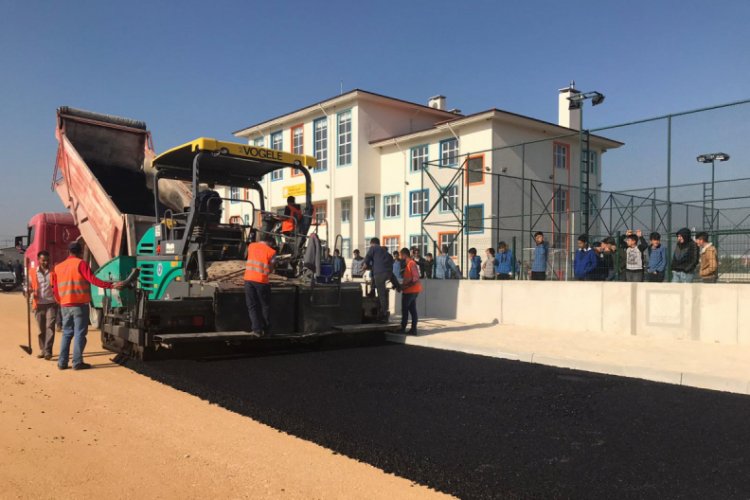 Bursa Yenişehir'in yolları asfaltlanıyor