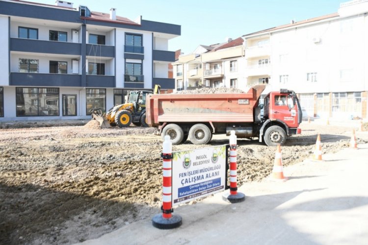 Bursa İneg&ouml;l'de&nbsp;otopark&nbsp;yapımı s&uuml;r&uuml;yor