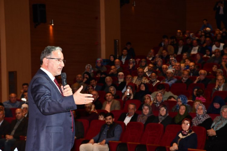 Bursa'da "Peygamber Efendimiz ve Aile" konulu konferans