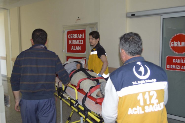 İnşaatın iskelesinden d&uuml;şen iş&ccedil;i yaralandı