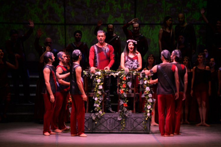 Mersin'de 'Carmina Burana' kapalı gişe
