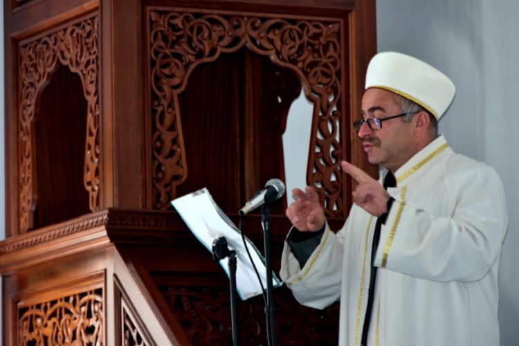 İmamdan engelliler i&ccedil;in işaret diliyle vaaz