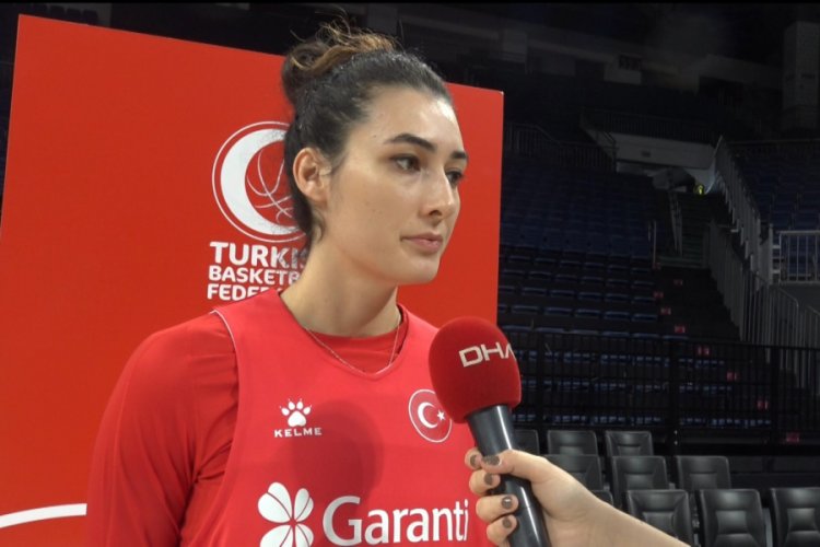 Tuğ&ccedil;e Canıtez: Hedefimiz &ouml;n&uuml;m&uuml;zdeki iki ma&ccedil;ı kazanmak