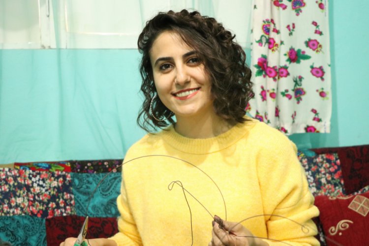 Hem &ouml;ğretmen, hem &ouml;ğrenci, hem de sanat&ccedil;ı