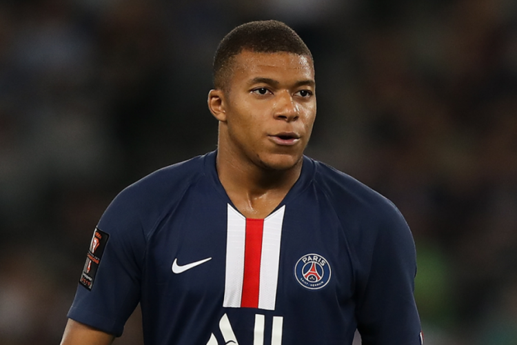 Kylian Mbappe i&ccedil;in &ccedil;ılgın teklif