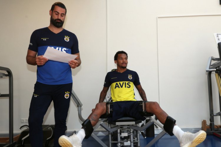 Fenerbah&ccedil;e, Yeni Malatyaspor hazırlıklarını s&uuml;rd&uuml;rd&uuml;