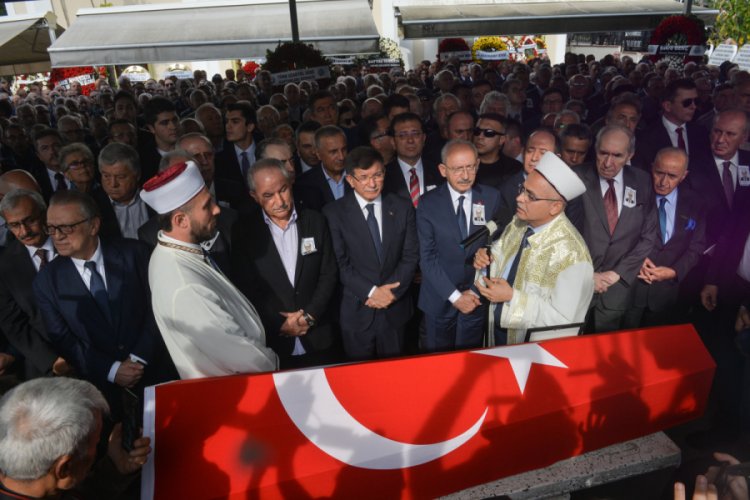 M&uuml;mtaz Soysal son yolculuğuna uğurlandı