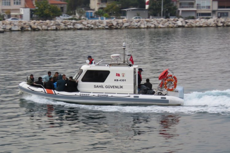 &Ccedil;anakkale'de 99 d&uuml;zensiz g&ouml;&ccedil;men yakalandı