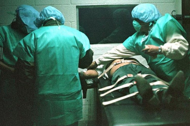 ABD'de 25 yıl &ouml;nce bira &ccedil;aldığı d&uuml;kkanın sahibini vuran kişi idam edildi