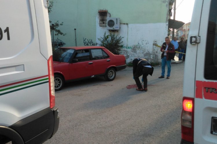 Otomobiline binerken &ouml;ld&uuml;r&uuml;ld&uuml;