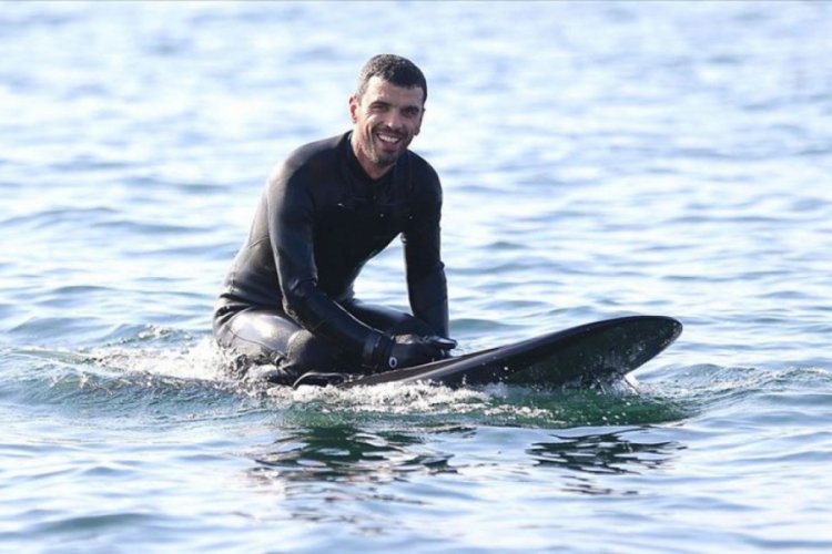 Kenan Sofuoğlu karadaki hız tutkusunu flyboardla g&ouml;le taşıdı