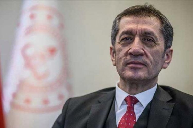 Bakan Ziya Sel&ccedil;uk'tan 'ara tatil' mesajı