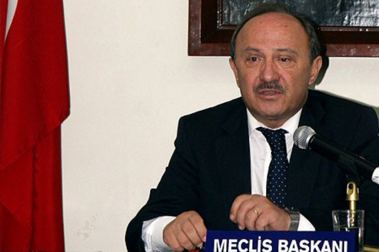 2 kişinin &ouml;ld&uuml;ğ&uuml; pazar &ccedil;atısı &ccedil;&ouml;kmesinde eski başkan ve 6 kişiye hapis cezası