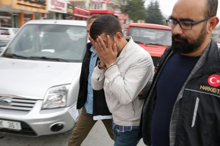 Uyuşturucu operasyonunda 3 kişi g&ouml;zaltına alındı