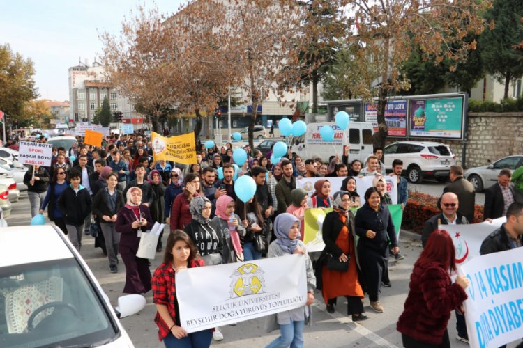 Hareketli yaşam y&uuml;r&uuml;y&uuml;ş&uuml; yaptılar