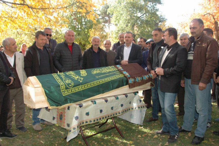 Organlarıyla 5 hastaya umut olan kadın, toprağa verildi