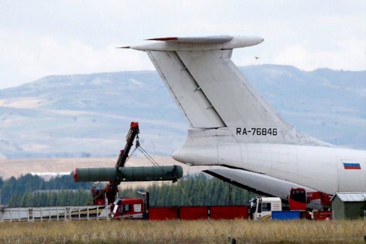 ABD Dış İlişkiler Komitesi Başkanı'ndan S-400 a&ccedil;ıklaması
