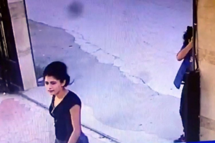 &Uuml;&ccedil; gen&ccedil; kız dans ederek girdikleri siteyi soydular