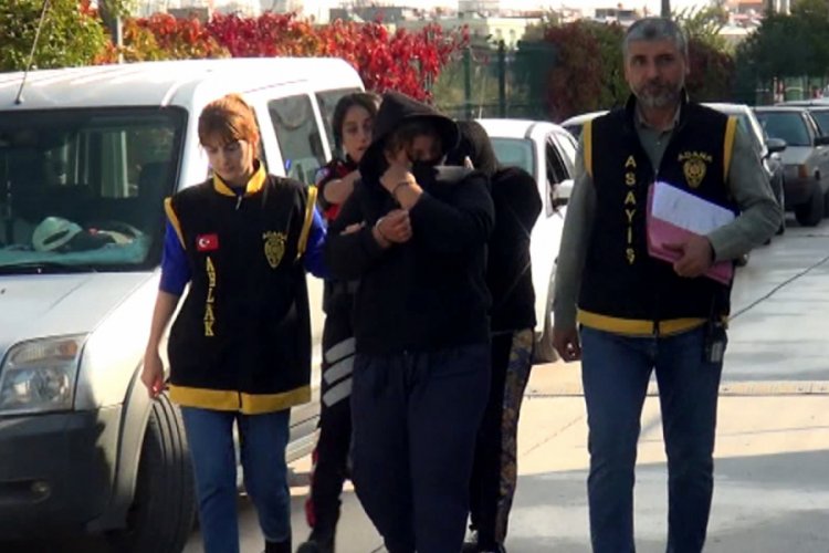 'Hamileyim' yalanıyla otomobil s&uuml;r&uuml;c&uuml;s&uuml;n&uuml;n &ccedil;antasını &ccedil;aldılar