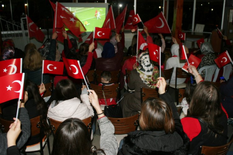 Kadınlar &ouml;rnek davranışa imza attılar