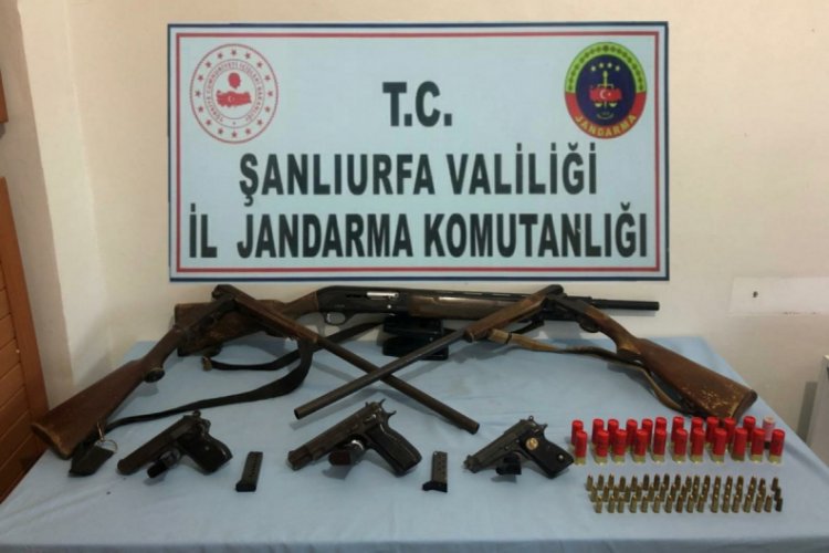 Silah ka&ccedil;ak&ccedil;ılığı operasyonu yapıldı