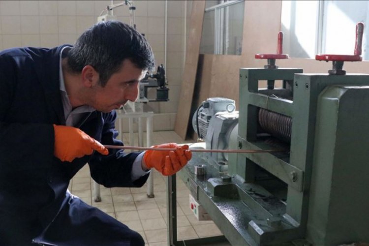 BAİB&Uuml; akademisyenleri bor madeninden s&uuml;per iletken tel yaptı