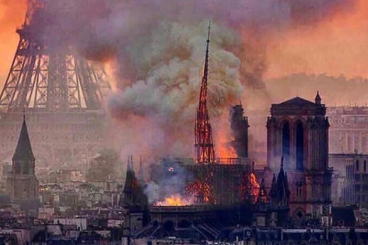 Yanan Notre Dame Katedrali'nin tekrar inşasında 'kubbe' anlaşmazlığı