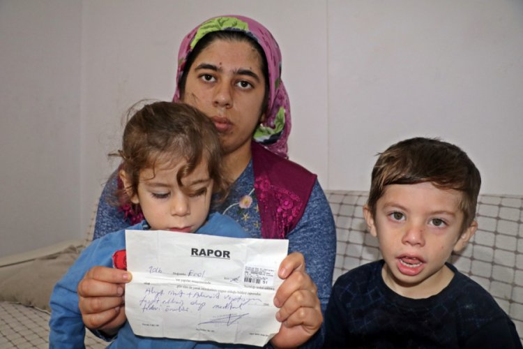 &Ccedil;ocukları i&ccedil;in 6 yıldır biriktirdiği altınları, parkta kaybetti