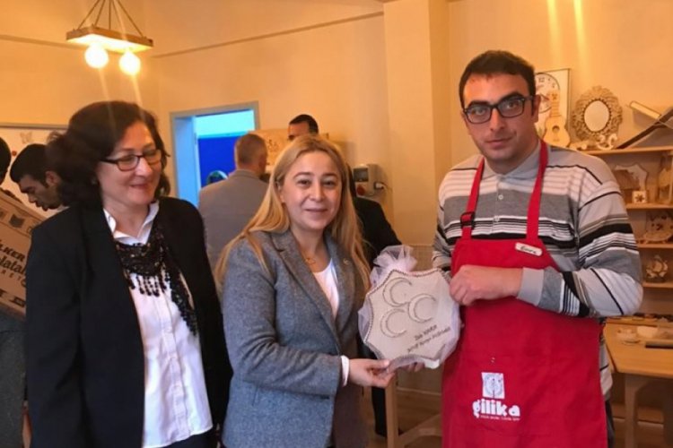 Milletvekili Esin Kara'dan &ouml;zel &ouml;ğrencilere ziyaret