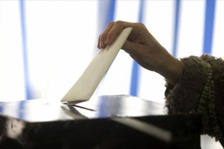 İngiltere'deki se&ccedil;im kampanyalarında kadınlar geri planda kaldı