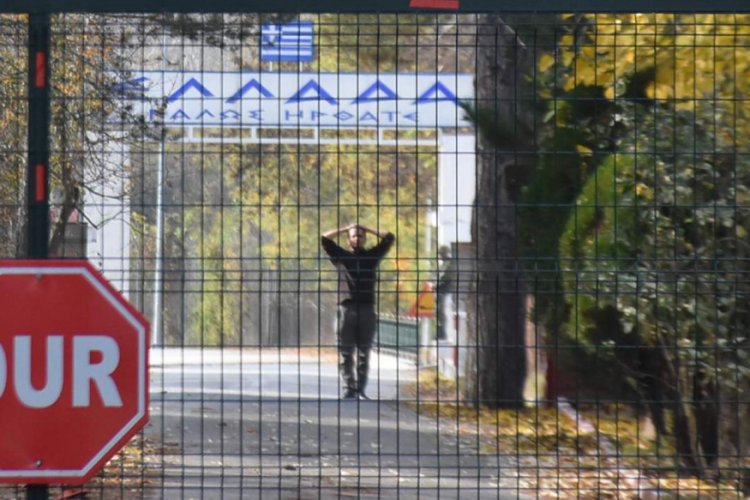 Soylu'dan tampon b&ouml;lgede bekleyen DAEŞ'li ter&ouml;ristle ilgili a&ccedil;ıklama
