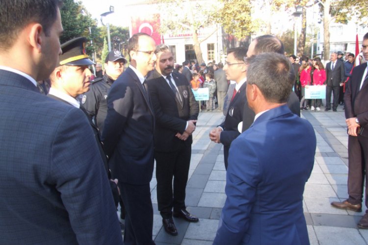 '10 Kasım t&ouml;reni' soruşturmasında 2 &ouml;ğretmen a&ccedil;ığa alındı