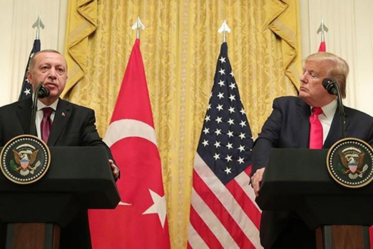 Erdoğan'ın Trump'a verdiği kitapta T&uuml;rkiye'nin ter&ouml;rle m&uuml;cadelesi anlatıldı