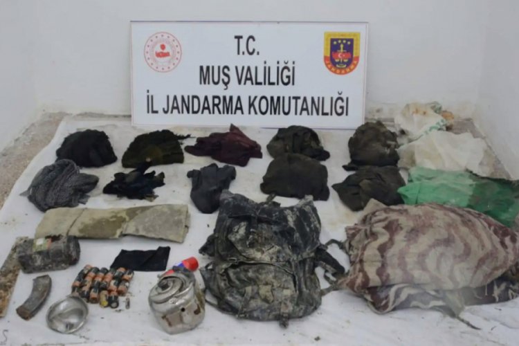 PKK ter&ouml;r &ouml;rg&uuml;t&uuml;ne ait sığınak ve malzeme ele ge&ccedil;irildi