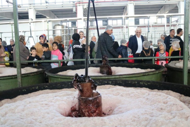 Bursalı &uuml;reticilerin &ccedil;ocuklarından Marmarabirlik'e ziyaret