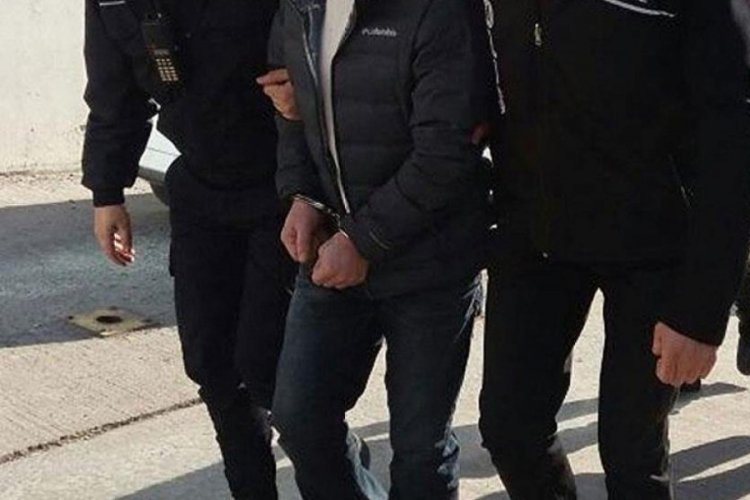 Ka&ccedil;ak &uuml;rettiği silahları piyasaya s&uuml;rmekten tutuklandı