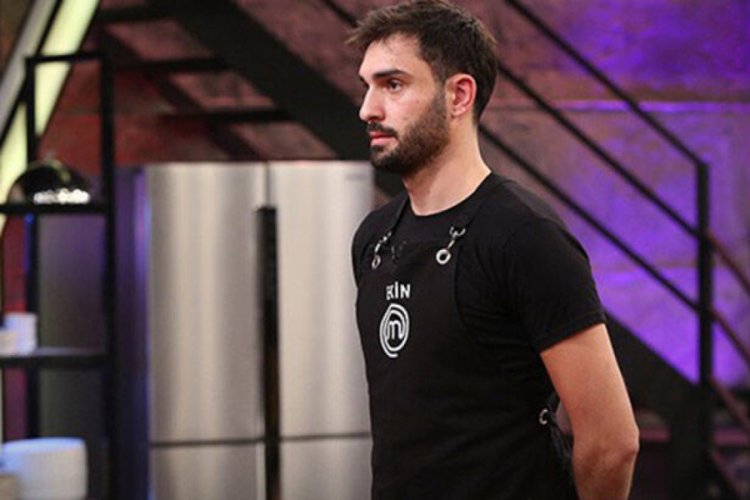 MasterChef yarışmacısı Ekin, &uuml;nl&uuml; oyuncunun kuzeni &ccedil;ıktı!