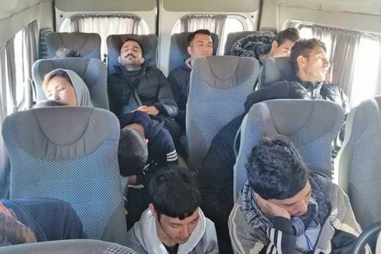&Ccedil;anakkale'de 98 ka&ccedil;ak g&ouml;&ccedil;men yakalandı