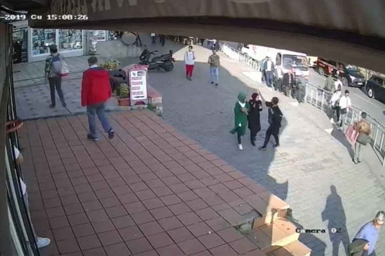 Kılı&ccedil;daroğlu'ndan baş&ouml;rt&uuml;l&uuml; gen&ccedil; kıza saldırıya ilk yorum