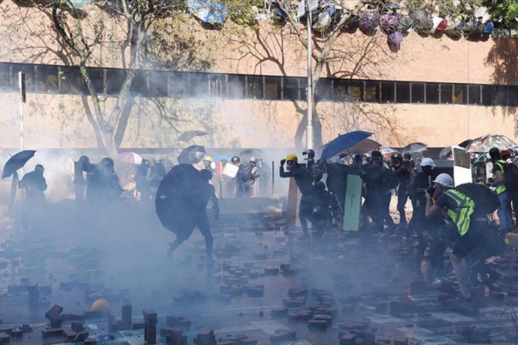 Protestolar Hong  Kong  u toplumsal kaos  noktasna s r kledi 