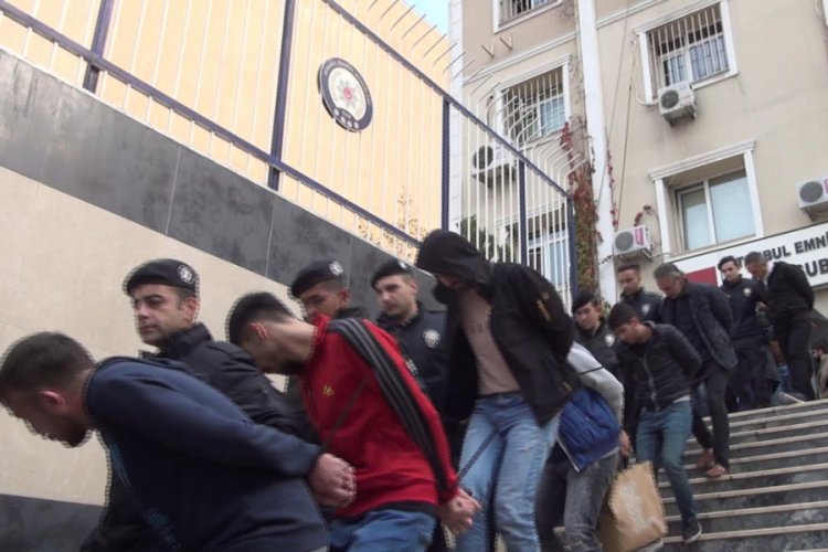 'Yetkili servisiz"diyerek beyaz eşya &ccedil;alan ş&uuml;pheliler adliyeye sevk edildi