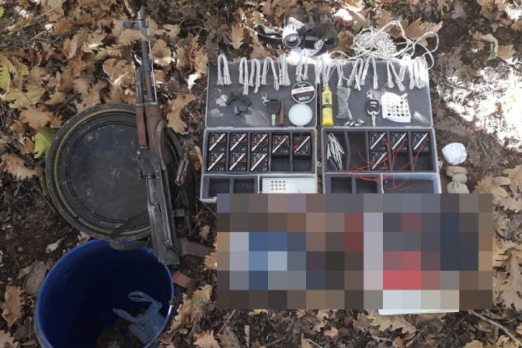 Ter&ouml;ristlere ait silah ve m&uuml;himmat ele ge&ccedil;irildi