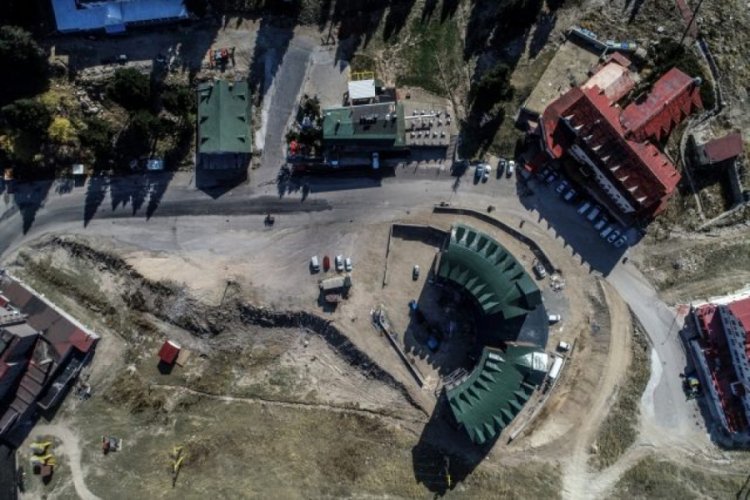 Bursa Uludağ'da turizmciler sezonun a&ccedil;ılmasını bekliyor