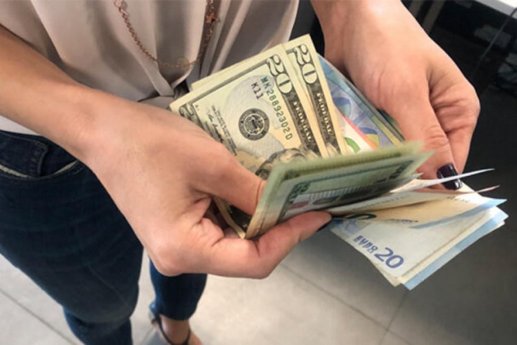 Bill Gates yeniden d&uuml;nyanın en zengini oldu