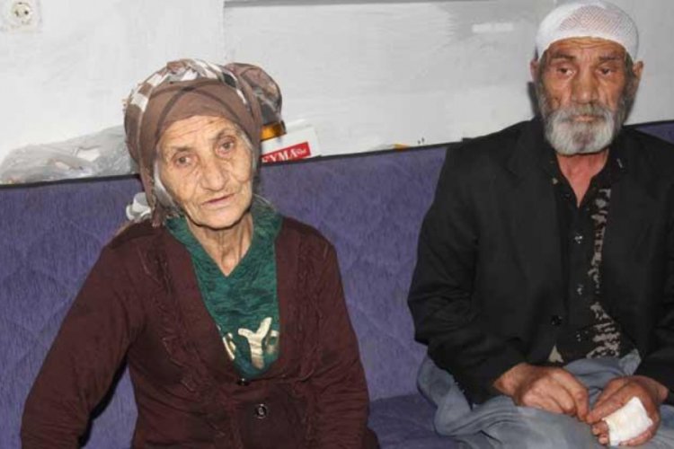 80 yaşındaki kadın dini nikahlı eşini odunla d&ouml;v&uuml;p bı&ccedil;akladı!