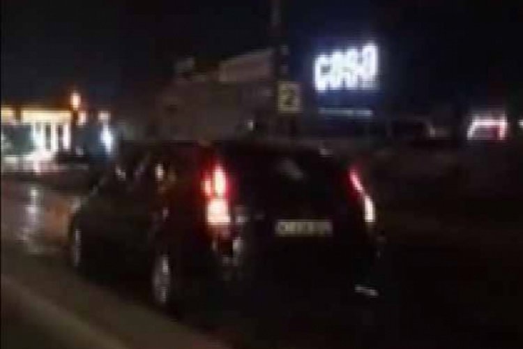 Tramvay yoluna giren s&uuml;r&uuml;c&uuml;ye 4 bin lira ceza
