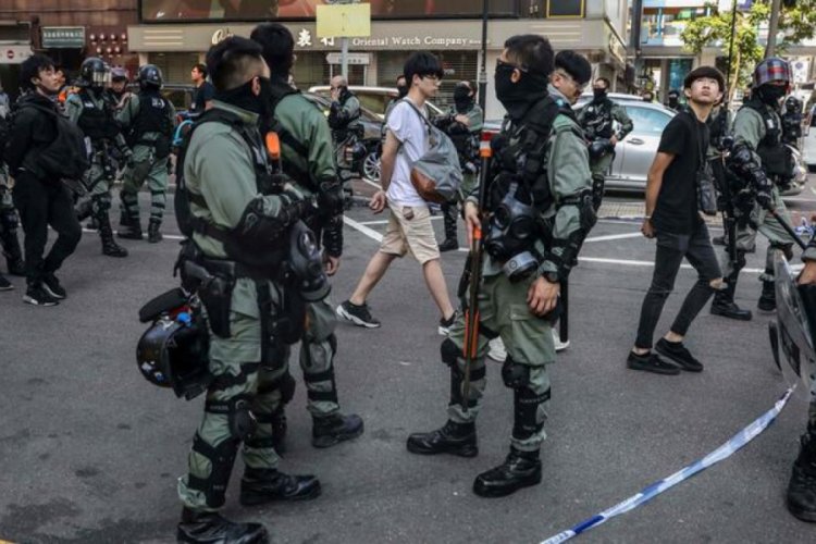 Hong Kong'da 400 protestocu g&ouml;zaltına alındı