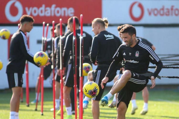 Beşiktaş'ta Konyaspor hazırlıkları s&uuml;r&uuml;yor