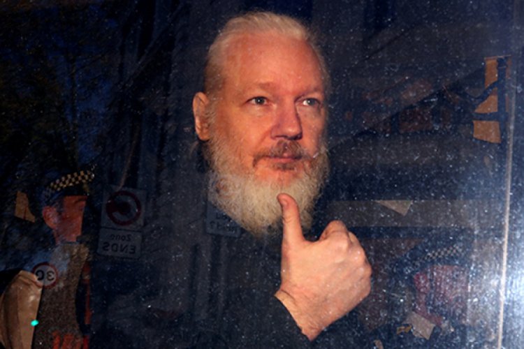 İsve&ccedil;, WikiLeaks kurucusu Assange'a tecav&uuml;z soruşturmasını kapattı